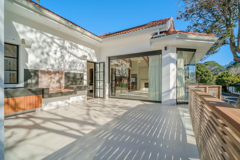 5 Bedroom Property for Sale in Newlands Western Cape